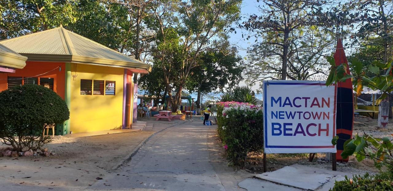 Mactan Newtown With Sun Set And Garden View Aparthotel Cebu Exterior photo